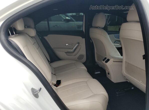 W1K3G4EBXMJ284060 2021 MERCEDES-BENZ A White უკანა სავარძლების ხედი