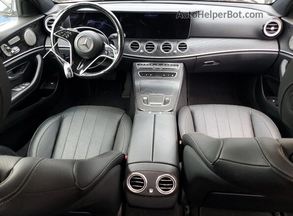 W1KZF8EB3PB109524 2023 MERCEDES-BENZ E Черный Вид панели приборов