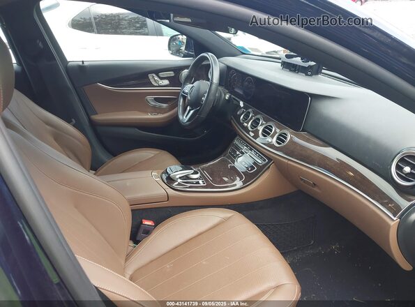 W1KZF8EB7LA822944 2020 MERCEDES-BENZ E Dark Blue Вид салону спереду