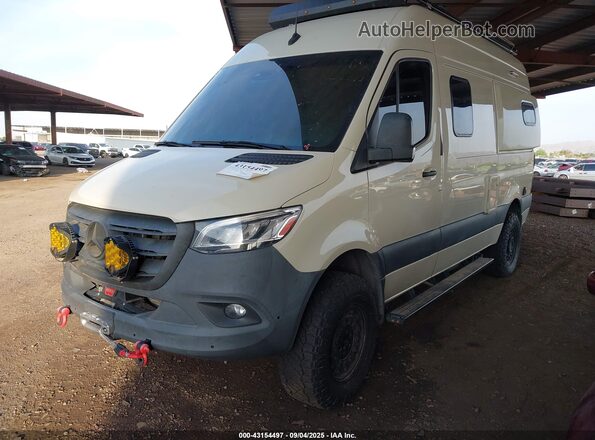 W1W4EBVY7LT024834 2021 MERCEDES-BENZ SPRINTER Кремовый Вид спереди