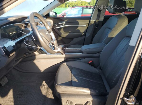 WA14AAGE3RB028778 2024 AUDI Q8 Black Vista interior delantera