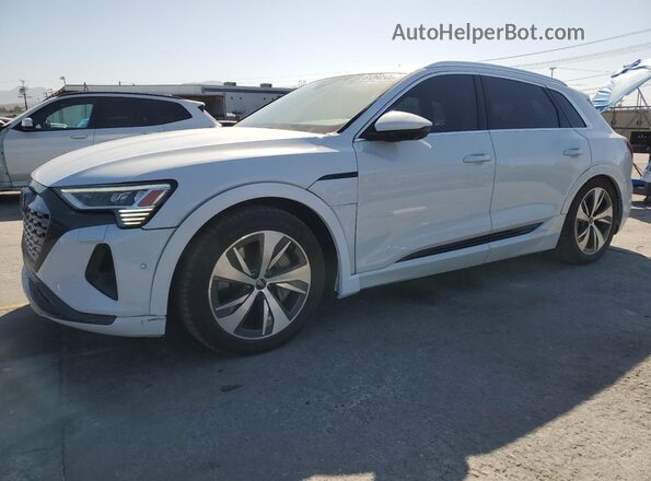 WA15AAGE3RB033709 2024 AUDI Q8 White წინა მარცხენა ხედი სამი მეოთხედიდან