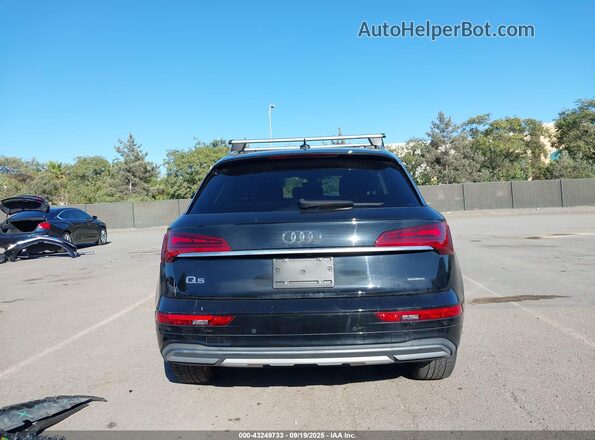 WA1AAAFY7M2118488 2021 AUDI Q5 Black 