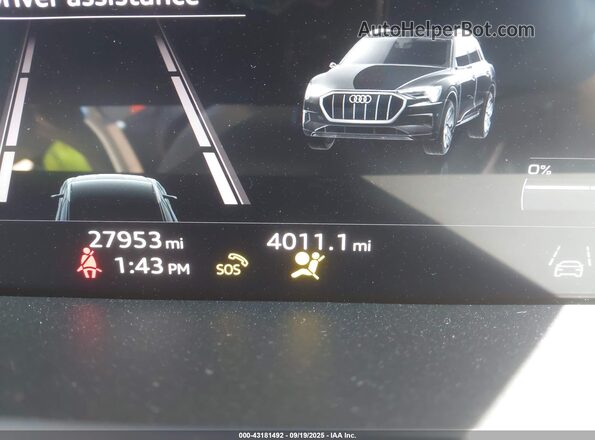 WA1AAAGE0NB042425 2022 AUDI E-TRON White 