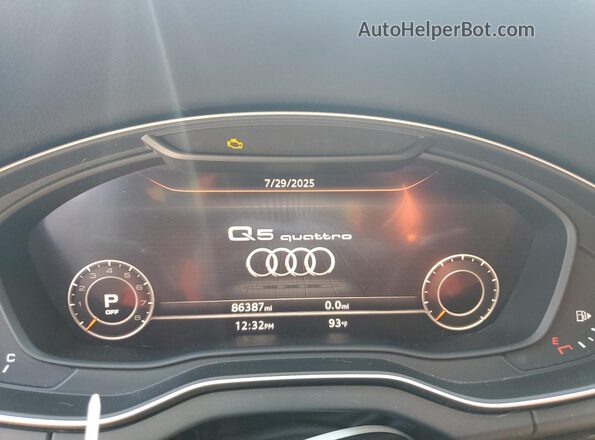 WA1ANAFY9J2200528 2018 AUDI Q5 Blue Вид щитка приладів