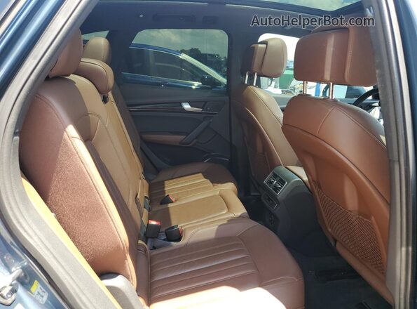 WA1ANAFY9J2200528 2018 AUDI Q5 Blue Вид задньої частини салону
