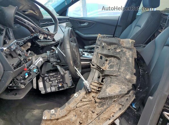 WA1AVAF16LD015296 2020 AUDI Q8 Черный Вид салона спереди