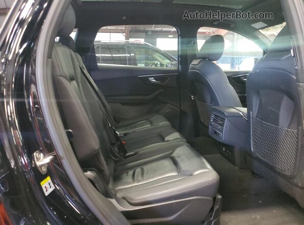 WA1AXAF79LD005876 2020 AUDI Q7 Черный Вид задней части салона