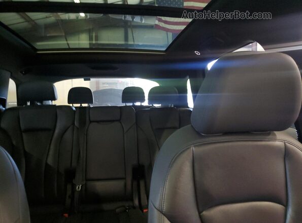 WA1AXAF79LD005876 2020 AUDI Q7 Черный Вид задних сидений
