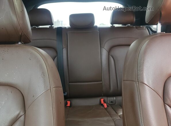 WA1BCCFS2JR011244 2018 AUDI Q3 White Вид задніх сидінь