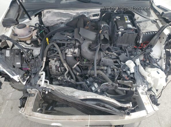 WA1BCCFS2JR011244 2018 AUDI Q3 White Вид підкапотного простору