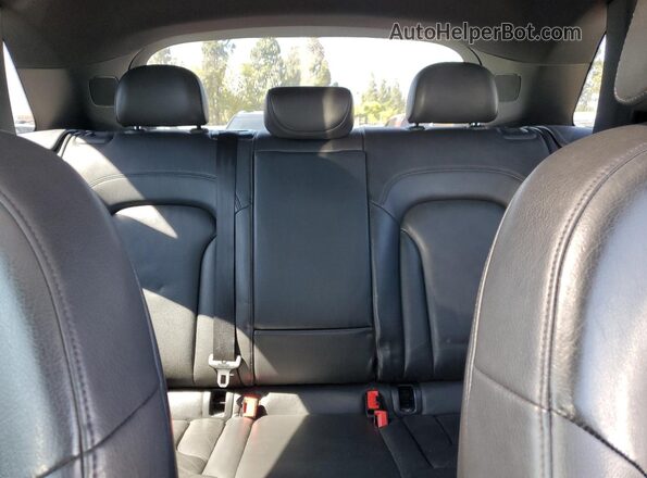 WA1BCCFS2JR028836 2018 AUDI Q3 Черный Вид задних сидений