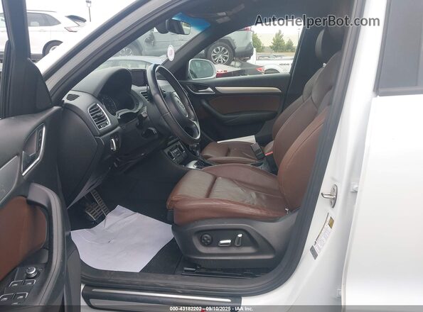 WA1BCCFS5JR005499 2018 AUDI Q3 Белый Вид салона спереди