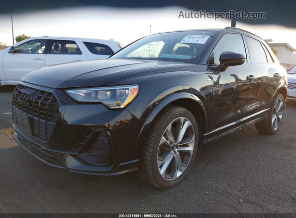 WA1DECF30M1064006 2021 AUDI Q3 Черный Передняя левая четверть