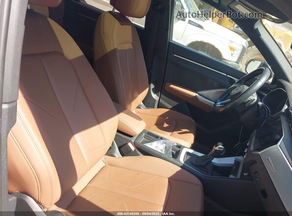 WA1DECF33M1014927 2021 AUDI Q3 Black Vista interior delantera