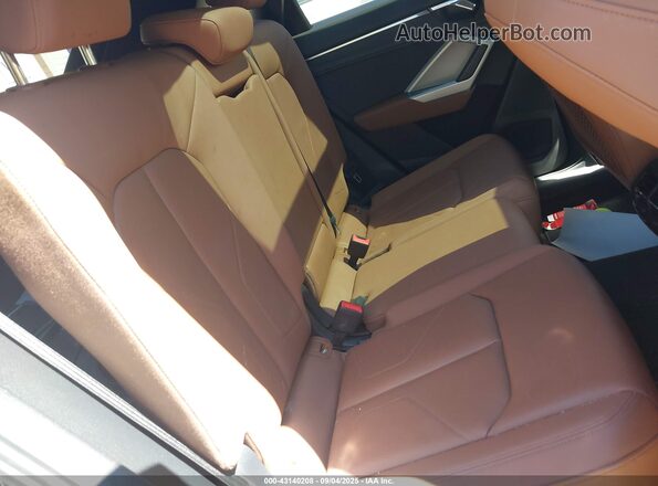 WA1DECF33M1014927 2021 AUDI Q3 Black Vista de la etiqueta del VIN