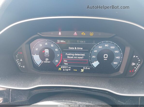 WA1DECF37M1131247 2021 AUDI Q3 Оранжевый Вид задних сидений
