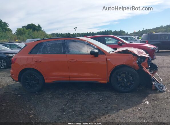 WA1DECF37M1131247 2021 AUDI Q3 Оранжевый Вид задней части салона