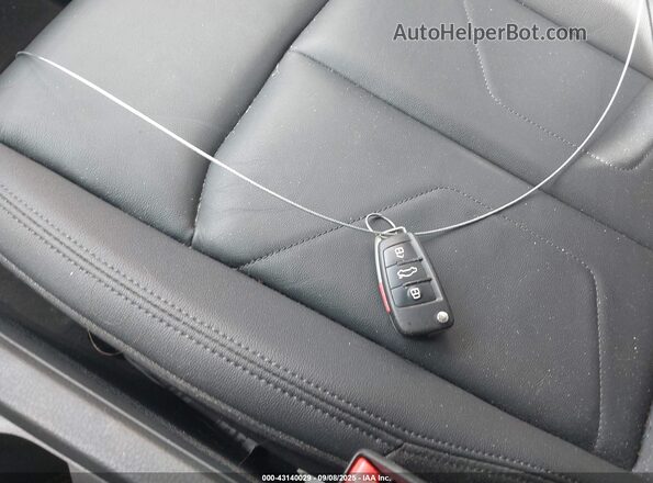 WA1DECF37M1131247 2021 AUDI Q3 Оранжевый Вид панели приборов