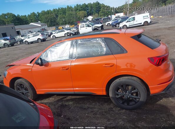 WA1DECF37M1131247 2021 AUDI Q3 Оранжевый Панорамный вид салона 360°