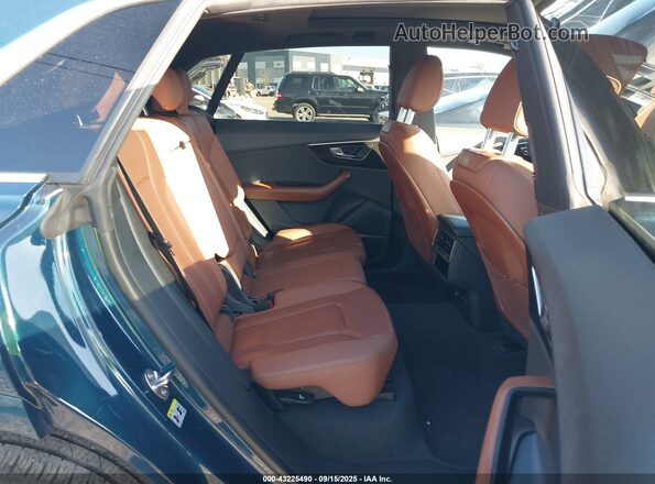 WA1EVAF12MD003519 2021 AUDI Q8 Green Vista de la etiqueta del VIN