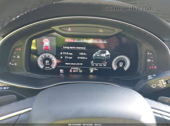 WA1EVAF12MD003519 2021 AUDI Q8 Green Vista de los asientos traseros