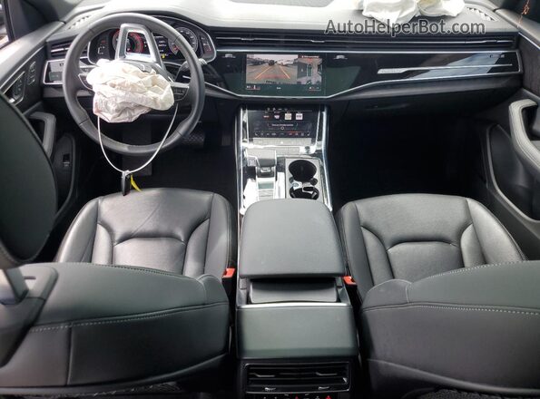 WA1EVBF18PD008640 2023 AUDI Q8 Черный Вид панели приборов