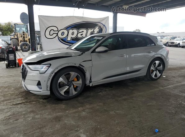 WA1LAAGE2NB032102 2022 AUDI E-TRON Gray Առջևի ձախ երեք քառորդ տեսարան