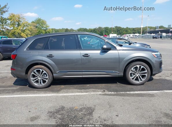 WA1LCBF73SD002965 2025 AUDI Q7 Gray Widok wnętrza z tyłu