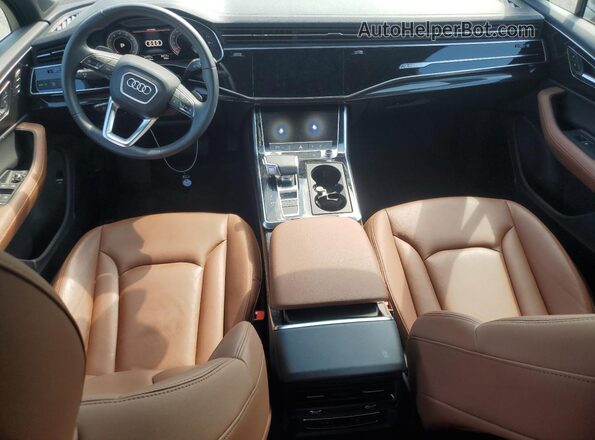WA1LCBF77PD018304 2023 AUDI Q7 Gray Вид панелі приладів