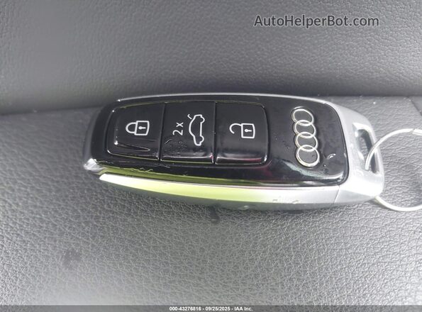 WA1LXAF71LD008604 2020 AUDI Q7 Gray Առջևի վահանակի տեսք