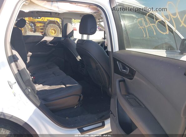 WA1LXAF77LD002743 2020 AUDI Q7 Белый Вид наклейки с VIN-кодом