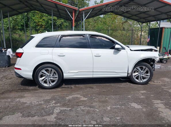WA1LXAF77LD003469 2020 AUDI Q7 White Вид задньої частини салону