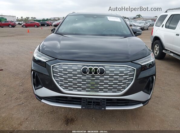 WA1M2BFZ3RP029410 2024 AUDI Q4 Черный Вид задней части салона