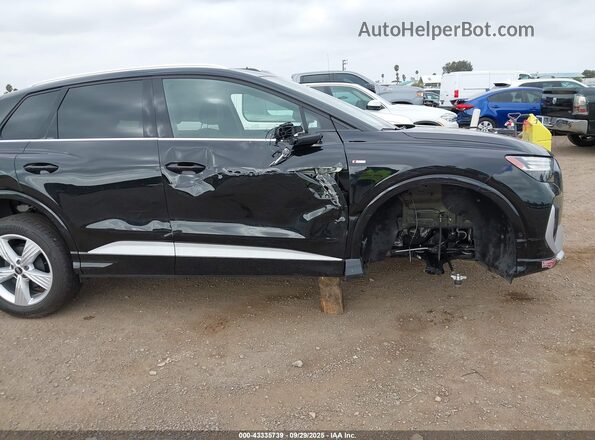 WA1M2BFZ3RP029410 2024 AUDI Q4 Черный Вид спереди