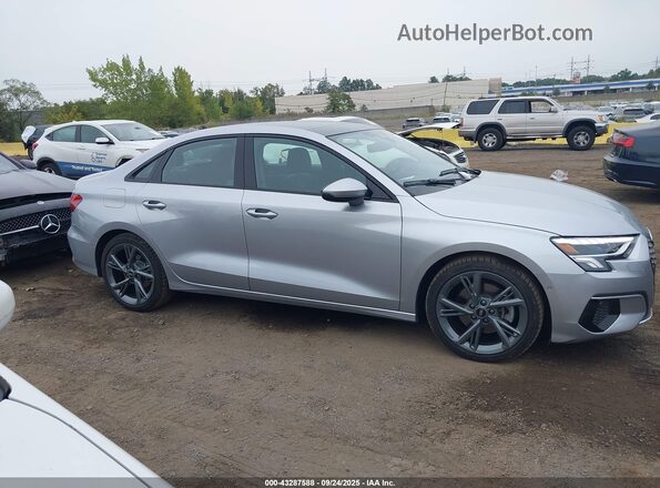 WAUAUDGY7RA137498 2024 AUDI OTHER Серебряный Вид задней части салона