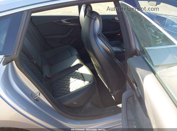 WAUB4CF53KA003096 2019 AUDI S5 Silver VIN կոդի պիտակի տեսք