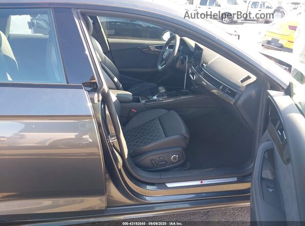 WAUB4CF55PA005892 2023 AUDI S5 Gray Vista interior delantera