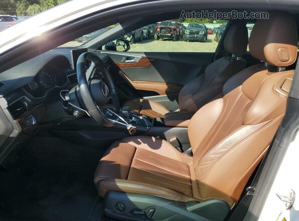 WAUSNAF58JA011016 2018 AUDI OTHER White Widok wnętrza z przodu