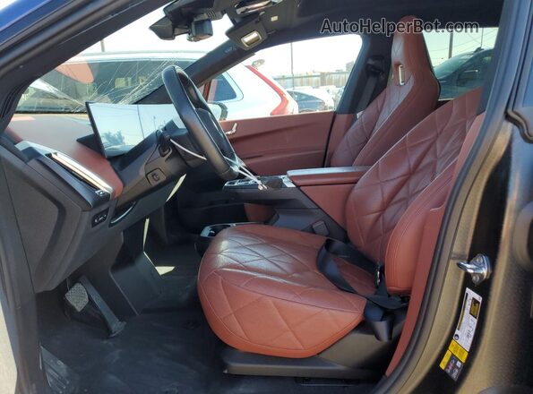 WB523CF02RCP98985 2024 BMW IX Blue Dashboard view