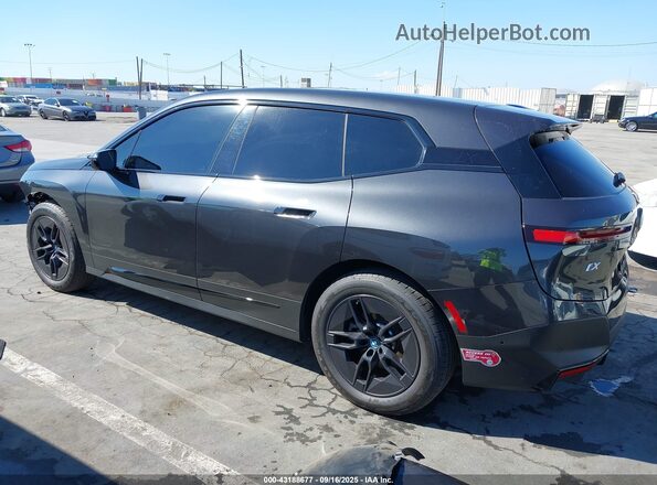 WB523CF03RCP86537 2024 BMW IX Gray 