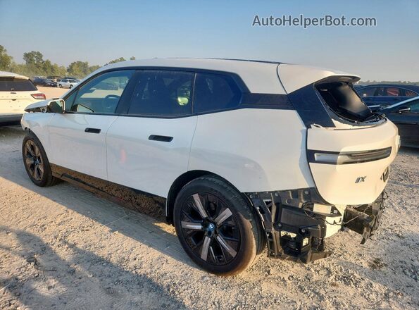 WB523CF08SCS46185 2025 BMW IX White Rear left