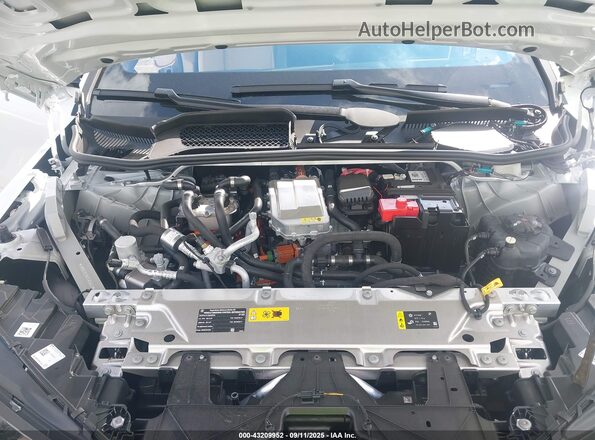 WB543CF06TCV33423 2026 BMW IX White უკანა ხედი