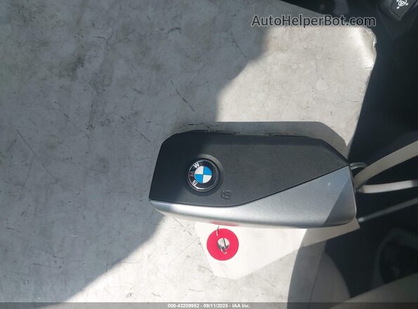WB543CF06TCV33423 2026 BMW IX White წინა პანელის ხედი