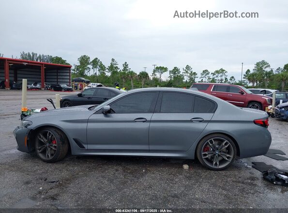 WBA13BK09PCL46381 2023 BMW M5 Gray Панорамний вид салону 360°