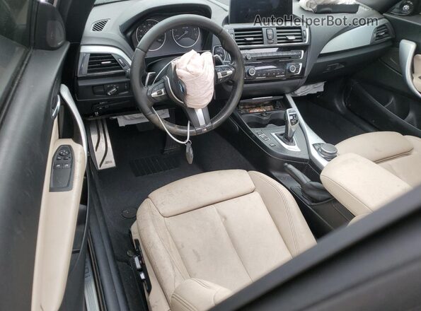 WBA2G1C35HV639549 2017 BMW M2 Белый Вид панели приборов