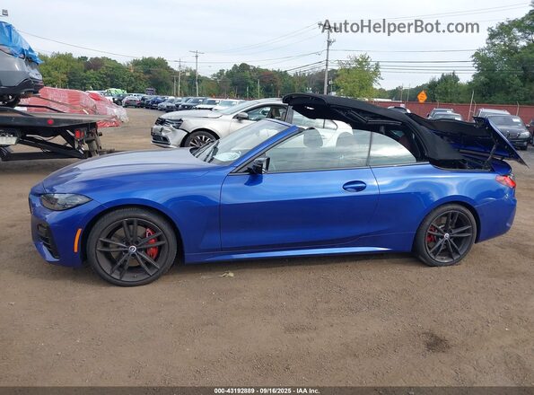 WBA63AT01PCL68034 2023 BMW M4 Blue Панорамний вид салону 360°