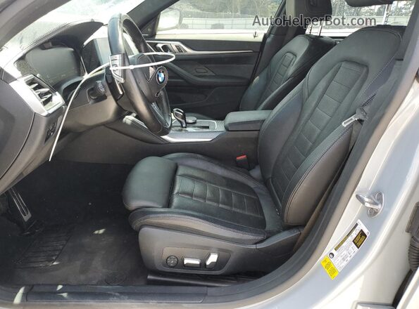 WBA63AW0XPFP50556 2023 BMW M4 Серый Вид салона спереди
