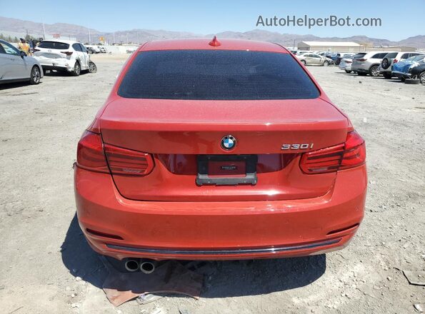 WBA8B9C52JEE81513 2018 BMW OTHER Red Widok z tyłu