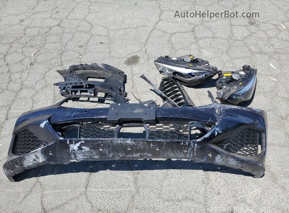 WBAGV8C06NCJ92778 2022 BMW M8 Blue Engine compartment view